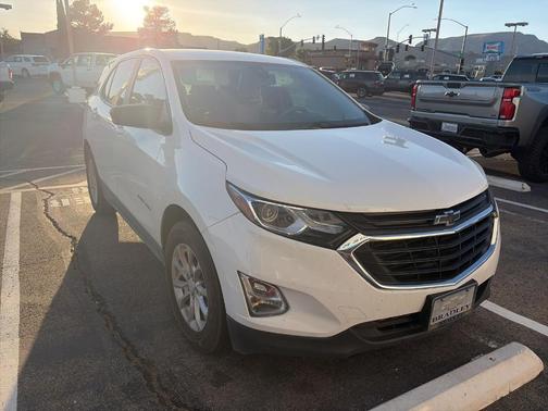 Summit White 2021 Chevrolet Equinox LS