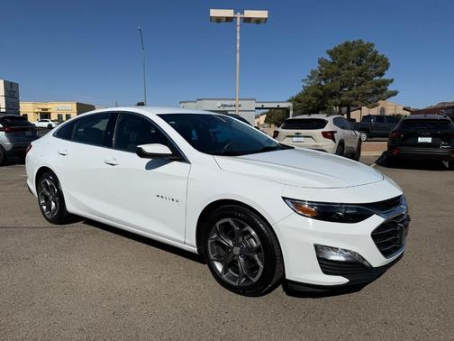 Summit White 2024 Chevrolet Malibu LT