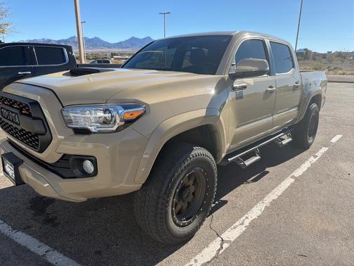 2020 Toyota Tacoma TRD Sport