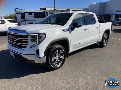 2024 GMC Sierra 1500 SLT