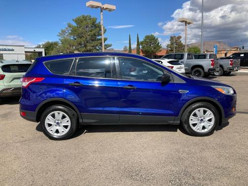 2016 Ford Escape S