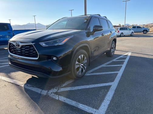 2024 Toyota Highlander XLE