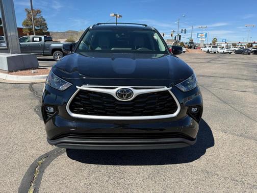 2024 Toyota Highlander XLE