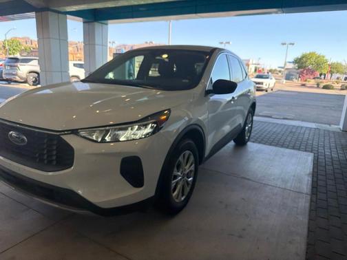 Oxford White 2024 Ford Escape Active