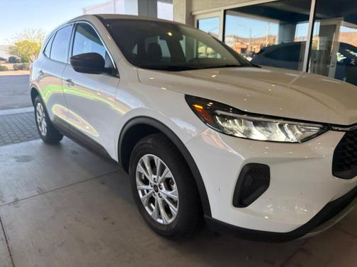 Oxford White 2024 Ford Escape Active