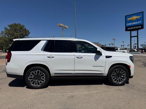 White Frost Tri-Coat 2024 GMC Yukon Denali Ultimate