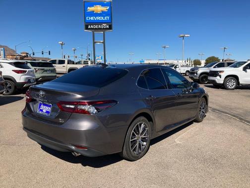 2021 Toyota Camry XLE