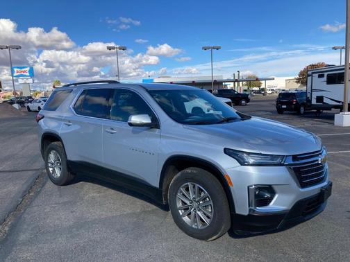 2022 Chevrolet Traverse LT Leather