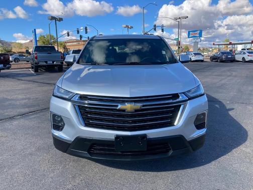 2022 Chevrolet Traverse LT Leather