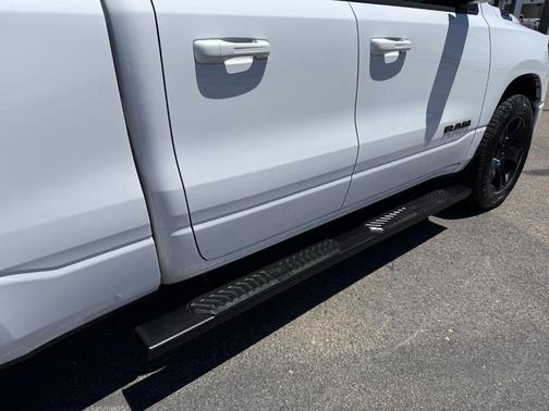 Bright White Clearcoat 2022 RAM 1500 Big Horn