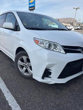 2019 Toyota Sienna L