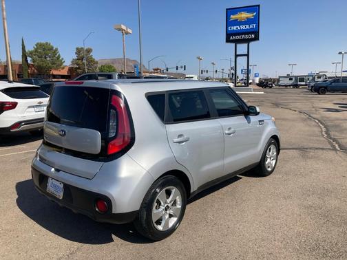 2017 Kia Soul Base