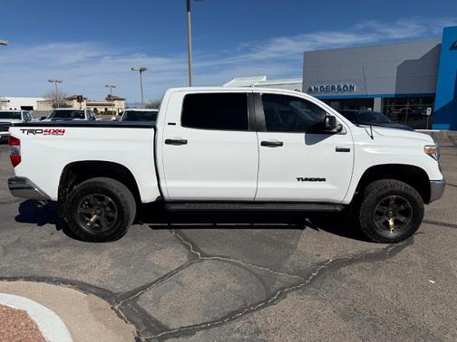 2018 Toyota Tundra SR5