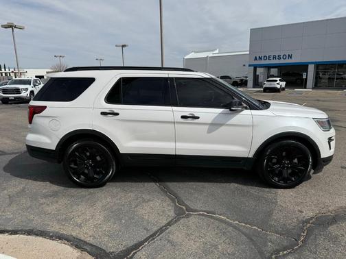 2019 Ford Explorer sport