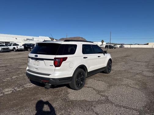 2019 Ford Explorer sport