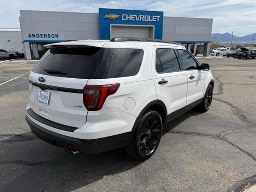 2019 Ford Explorer sport