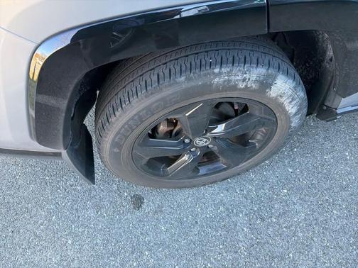 2020 Toyota RAV4 Hybrid SE