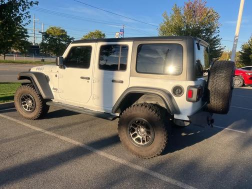 2022 Jeep Wrangler Willys