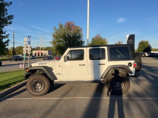 2022 Jeep Wrangler Willys