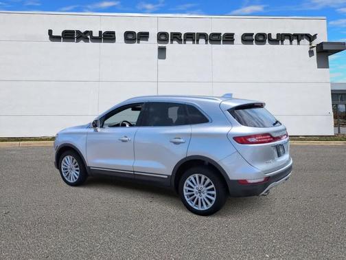 Ingot Silver Metallic 2019 Lincoln MKC Standard