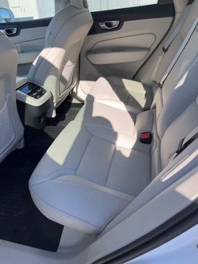 2021 Volvo XC60 T5 Inscription