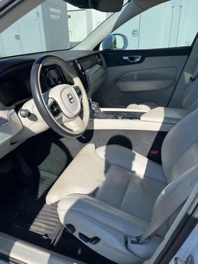 2021 Volvo XC60 T5 Inscription