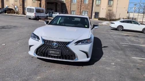 2025 Lexus ES 350 Base