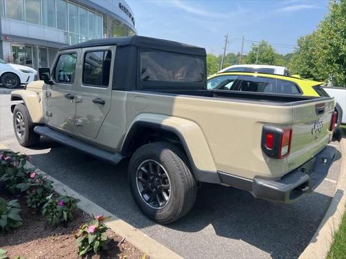 2022 Jeep Gladiator Overland