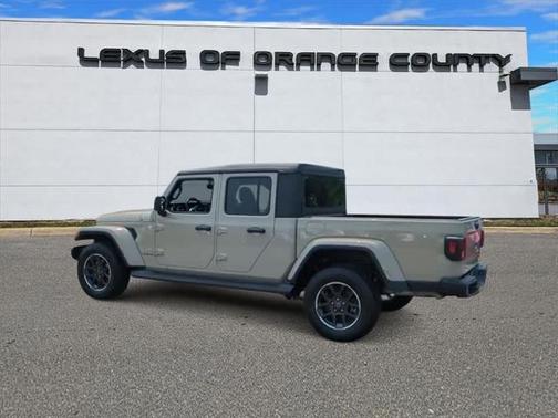 2022 Jeep Gladiator Overland