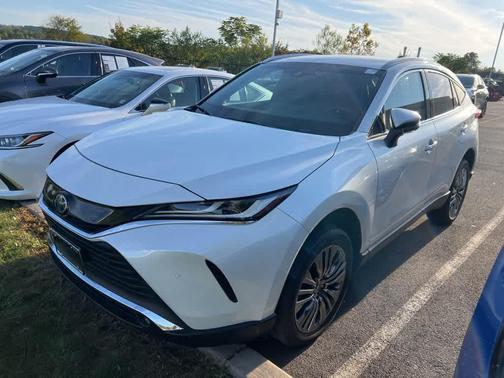 2024 Toyota Venza XLE