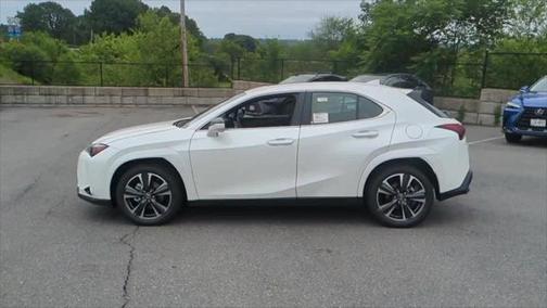 2025 Lexus UX 300h Premium