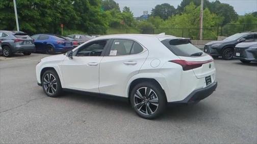 2025 Lexus UX 300h Premium