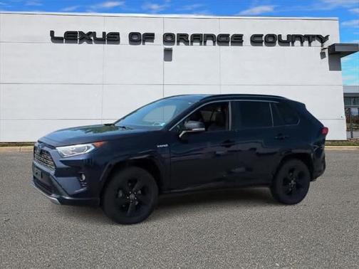 2019 Toyota RAV4 Hybrid SE
