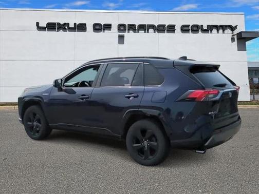 2019 Toyota RAV4 Hybrid SE