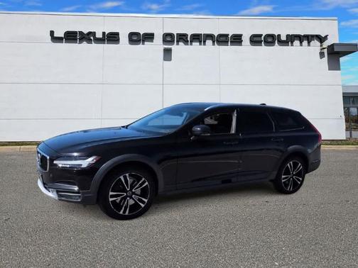 2018 Volvo V90 Cross Country T5