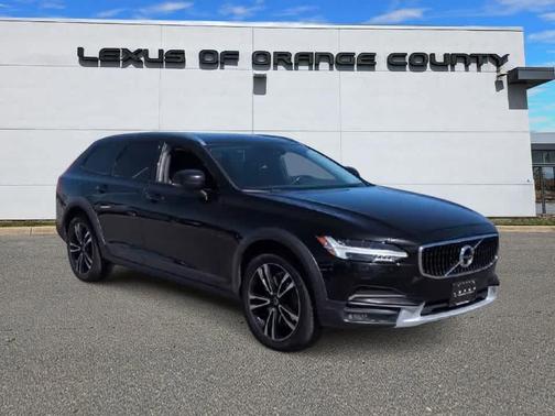 2018 Volvo V90 Cross Country T5