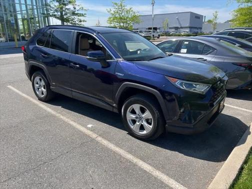 2021 Toyota RAV4 Hybrid XLE