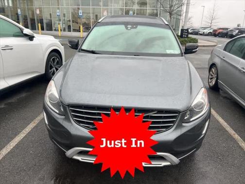2017 Volvo XC60 T5 Dynamic