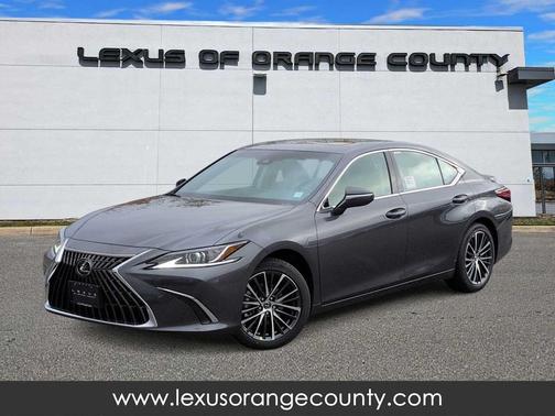 2025 Lexus ES 300h Base