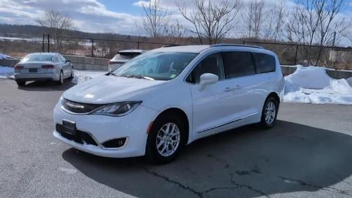 2020 Chrysler Pacifica Touring L