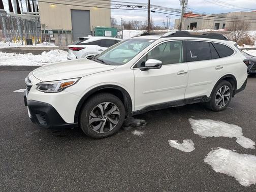2022 Subaru Outback Touring XT