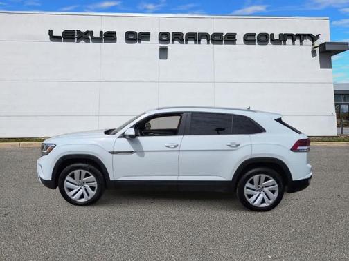 Pure White 2022 Volkswagen Atlas Cross Sport 2.0T SE w/Technology 4MOTION