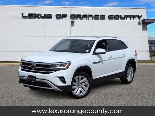 Pure White 2022 Volkswagen Atlas Cross Sport 2.0T SE w/Technology 4MOTION