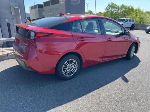 2019 Toyota Prius XLE
