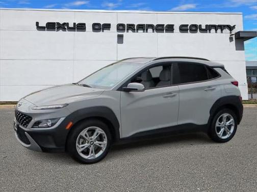 2022 Hyundai KONA SEL