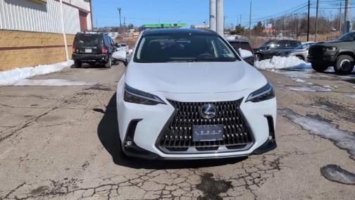 2026 Lexus NX 450h+ Luxury