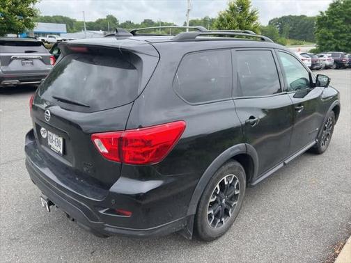 2020 Nissan Pathfinder SL 4WD