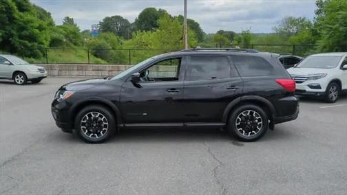 2020 Nissan Pathfinder SL 4WD