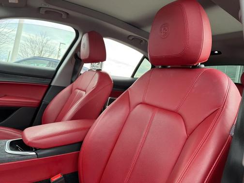 2020 Alfa Romeo Stelvio Sport