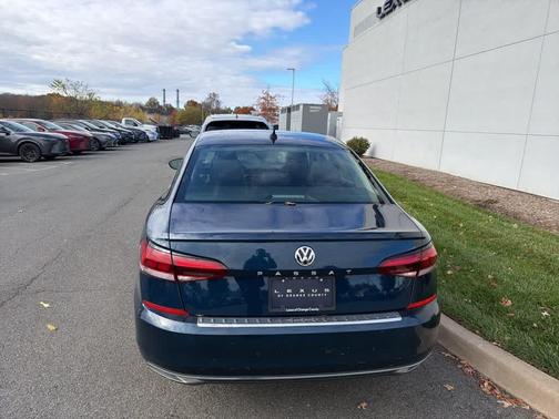 2022 Volkswagen Passat 2.0T SE